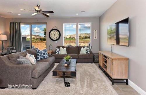 St. George House | Another Day In Paradise