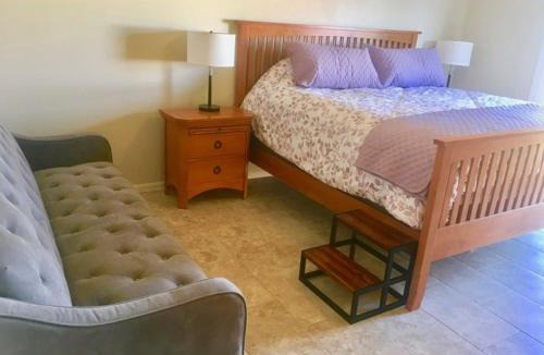 Page House | AntelopeCanyonHouse w VIEW offering Deals for two couples pets okay