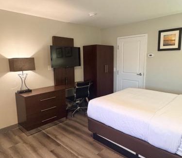 Antioch Hotel | Antioch Inn and Suites