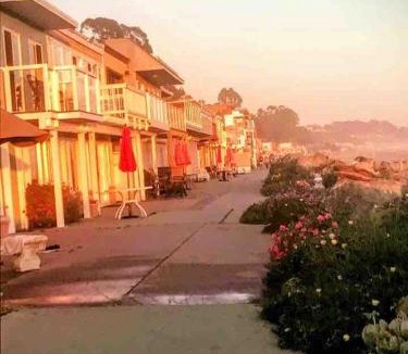 Rio del Mar House | Aptos Beach Retreat Hot Tub & 5 Min Walk to Sand