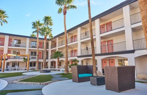 Desert Hot Springs Hotel | Aqua Soleil Hotel and Mineral Water Spa