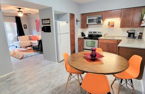 Encanto Condo | Ar`s Downtown R&R X2 A106