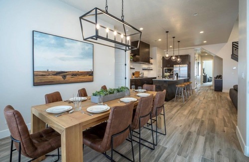 Santa Clara House | Arcadia 51 | Private Hot Tub * Resort Pool * Shuffleboard