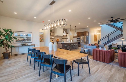 Santa Clara House | Arcadia 62/63 | Sleeps 52! Private Hot Tubs * GAMES * Fire Pits * Arcades
