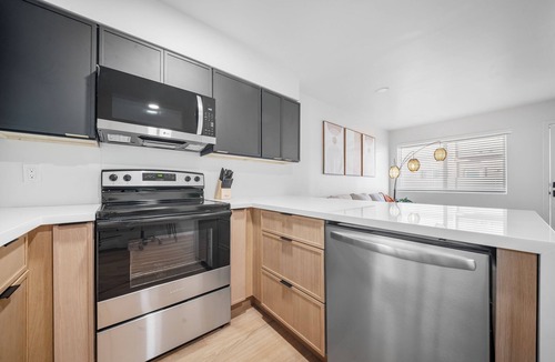 Camelback East Apartment | Arcadia Lite Unit 2 with King Bed + Patio