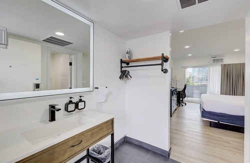 Cortez Hill Hotel | Ash&9th