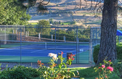 Ashland Hotel | Ashland 2 Double Suite w/Gym & pool