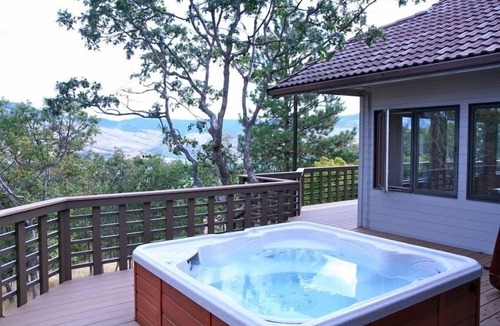 Ashland House | Asian Inspired Escape with View - Just 3 Miles from Downtown