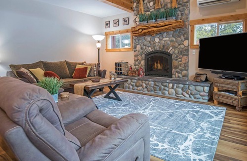 Three Rivers House | Aspen Place