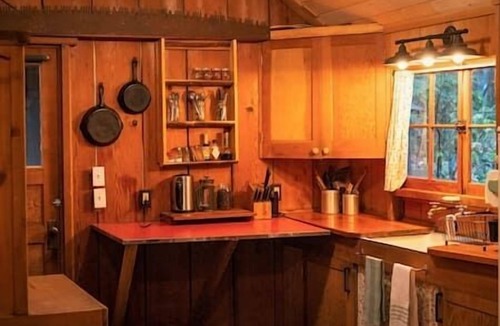 Brightwood Cabin | Authentic Vintage Cabin Woodstove Romantic Getaway for Two