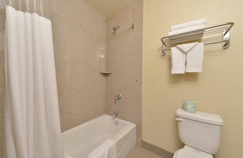 Downtown Hotel | Avenue Inn Downtown San Luis Obispo