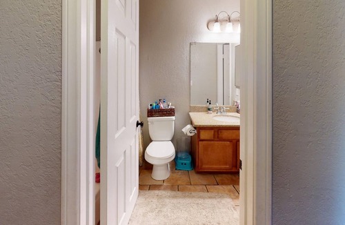 Loma Alta Condo | Awesome Condo with Balcony!