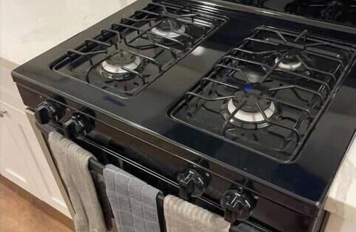 Riverside House | Awesome Penny 2 Beds, 1 Bath Family Home in Riverside CA.