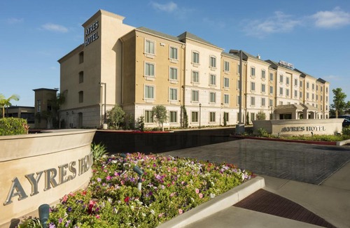 Anaheim Resort Hotel | Ayres Hotel Orange