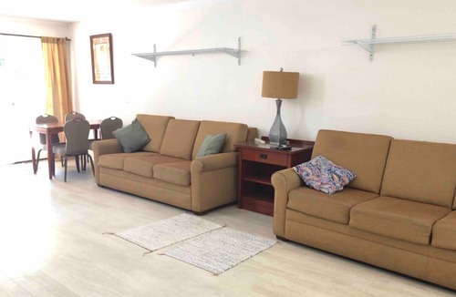 Mesa Verde Apartment | B- Costa Mesa Newport Huntington Beach EVERYTHING
