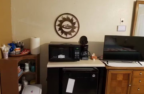 Cottonwood-Verde Village Apartment | Babe's Garden, Peaceful Cottonwood Retreat Near Old Town and Sedona