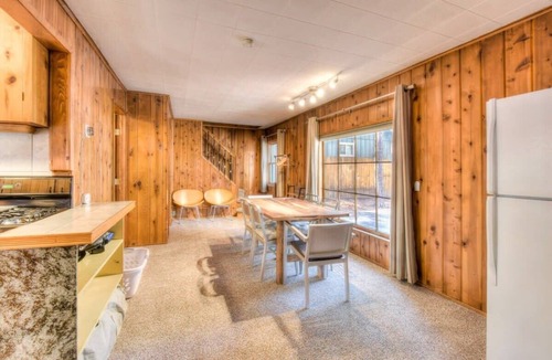 Tahoe Island Apartment | Badger Basin | Near All SLT Activities!