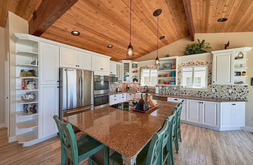 Kiwanda Shores House | Bailey's Place-lux modern beachfront. Single level.