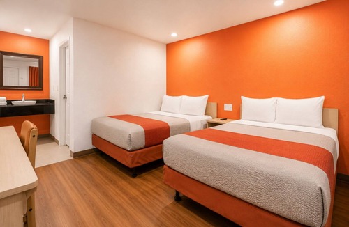 Oildale Hotel | Bakersfield Inn