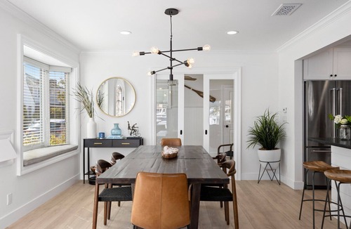 Balboa Island House | Balboa Island Bayfront Beach House with A Share Private Dock !
