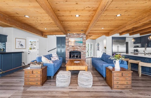 Newport Beach House | Balboa Island Family Home w/Patio on the Bayfront