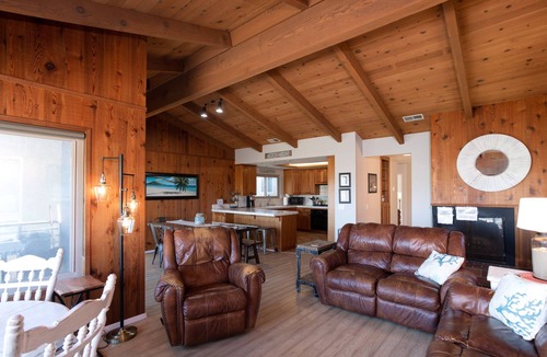 Oceano House | Balcony Barbecue Dunes Hangout - Accommodates up to 12 Guests!