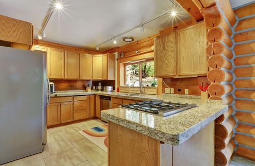 Nevada City House | Banner Mountain Log Home