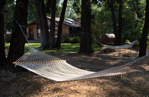 Mount Shasta Cabin | Basecamp Lodge - Cabin 6