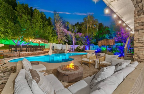 Bermuda Dunes House | Basketball-Pool-Spa-BBQ-Gameroom-Golf-Central