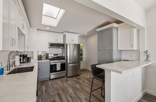 Point Richmond House | Bay Breeze Main | Bay Front, Private, Quiet