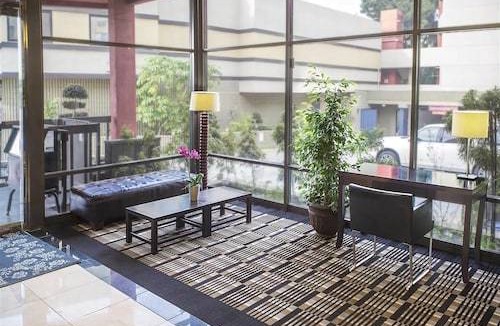 Monterey Park Hotel | Baymont by Wyndham Monterey Park