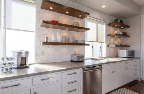 Coronado House | Bayside Retreat - Bay Views in Walkable Coronado