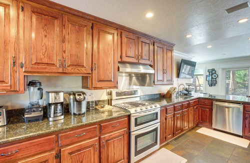 Skyland House | Beach and Skiing at Zephyr Cove house