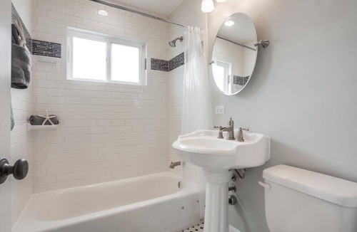 Ocean Beach Cottage | Beach Break Back is a 2 bedroom, 1 bath updated quintessential Ocean Beach Cottage.