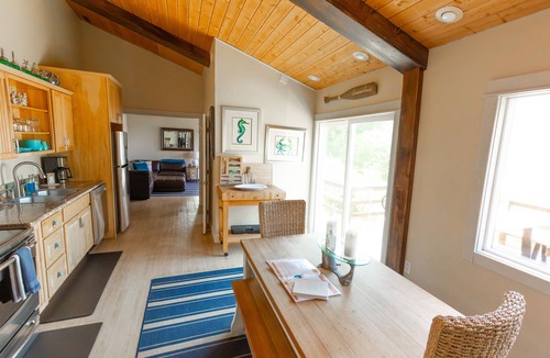 Brookings House | Beach Bungalow at Crook Point
