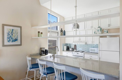 Watsonville Condo | Beach Condo Pelican 14