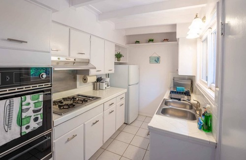 Beach Barber Tract Apartment | Beach Cottage 2 Bedrooms above Marine Street!
