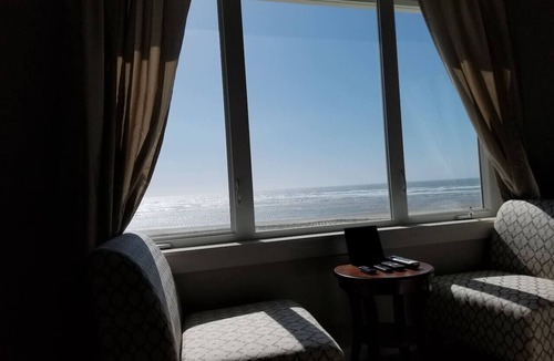 Bayshore House | Beach Escape - Waldport