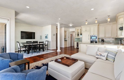 Solana Beach Condo | Beach View Beauty- Oceanfront Condo in Solana Beach, Easily Accessible