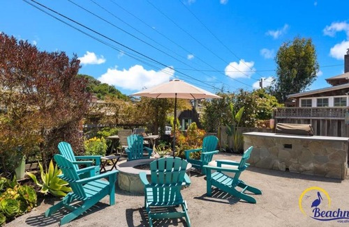 Eastside Santa Cruz House | Beachcrest Cottage in Twin Lakes