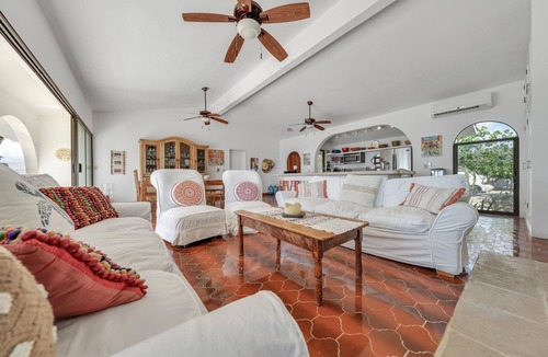 Pescadero House | Beachfront Villa + Casitas w/pool. 6 BR