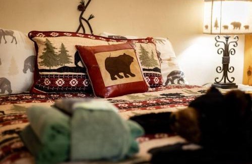 Pioneer Trail House | Bear Claw Trails