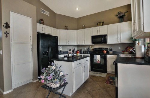 Gold Canyon House | Beautiful 3 Bdrm./2 Bath Gold Canyon home w/heated pool in private setting