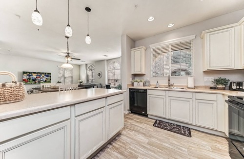 Power Ranch House | Beautiful 3 bedroom 2.5 bath townhome in heart of east Gilbert, community pool