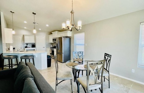 Yuma House | Beautiful 3 bedroom 2 bath house 10 mins from YRMC