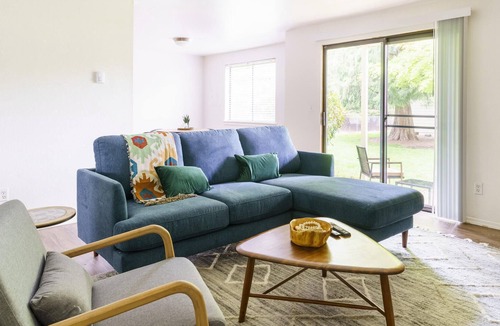 Sherwood - Tualatin South Apartment | Beautiful 3BR Apartment in Tualatin + Pets OK