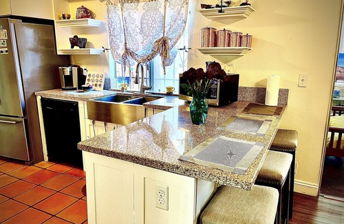 Lemon Grove House | Beautiful 4 bedroom 2.5 bath home