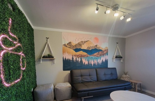 Santee House | Beautiful and Private 2 Bedroom Suite in Santee