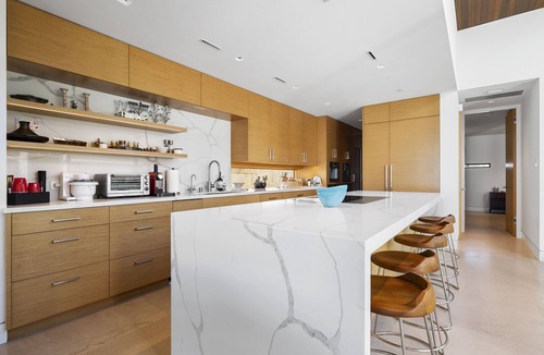 Balboa Peninsula House | Beautiful Bayfront Rental