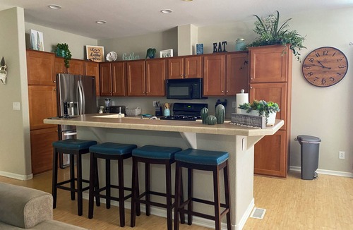 Needles House | Beautiful Big House one block from the Colorado River